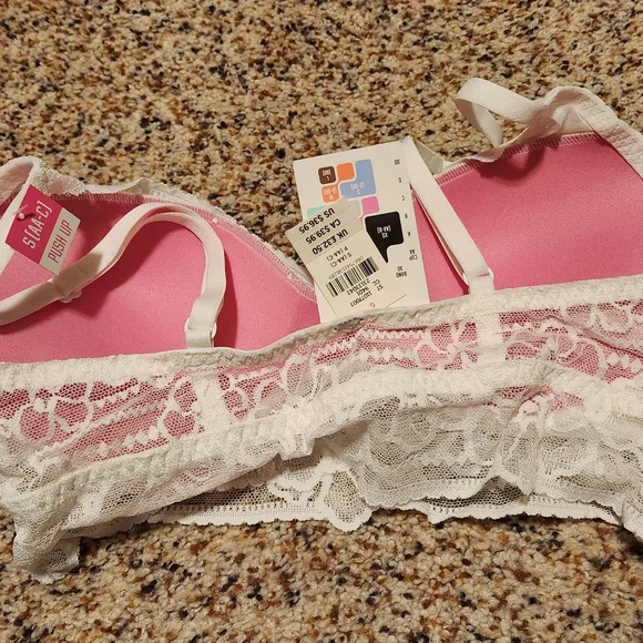 NEW VS PINK BRA SIZE S (AA-C) White - Picture 2 of 2
